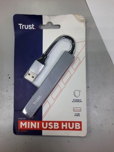 Б/в Usb-хаб Trust halyx aluminium 4-port mini usb hub 23786 01-201056517