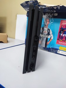 Б/в Ігрова приставка Sony playstation 4 pro 1tb 01-201052615