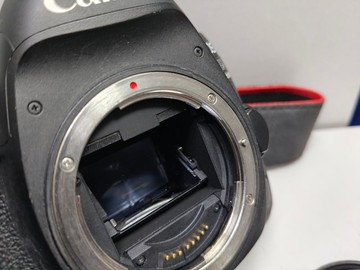 Б/в Фотоапарат Canon eos 5d mark iv body 01-201086372