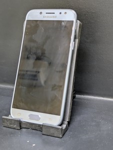 Б/в Мобільний телефон Samsung j530f galaxy j5 2017 2/16gb 01-201097038