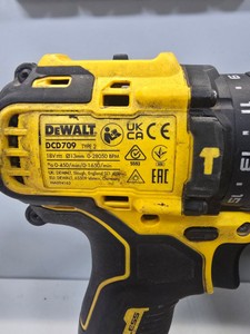Б/у Шуруповерт Dewalt dcd709 1акб 5ah зп 01-201099618