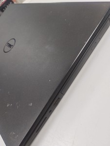Б/в Ноутбук Dell 15/core i5 8250u ddr4/8gb ddr4/hdd 1000 gb/ssd *відсутній/radeon 520 2gb 01-201102610