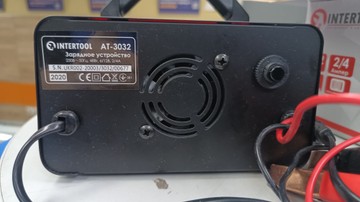 Б/в Зарядний пристрій Intertool at-3032 01-201181187