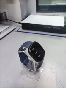 01-200605197: Fitbit versa 4 beet juice/copper