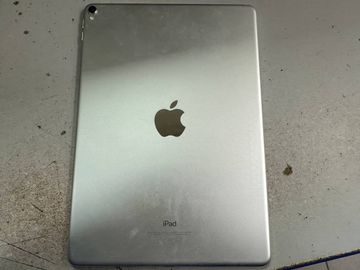 01-200785351: Apple ipad pro 10.5 64gb a1701