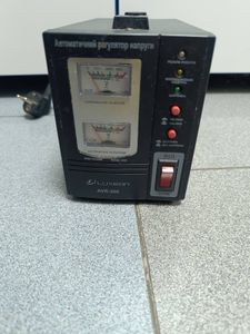 01-200792560: Luxeon avr - 500va