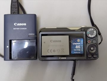 01-200794636: Canon powershot sx220 hs