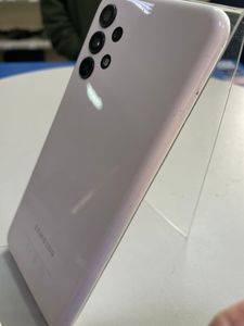 Б/в Мобільний телефон Samsung galaxy a13 4/64gb 01-200835472