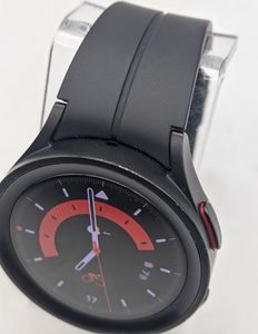 Б/в Смарт-годинник Samsung galaxy watch5 pro 45mm 01-200607324