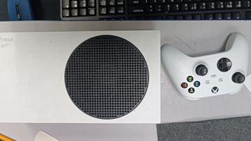 Б/в Ігрова приставка Microsoft xbox series s 512gb 01-200846042