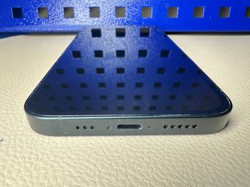 Б/в Мобільний телефон Apple iphone 14 128gb 01-200855710