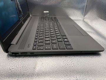 Б/в Ноутбук Hp 15/ryzen 5 5500u ddr4/8gb ddr4/ssd 256 gb/*інтегрована 01-200805517