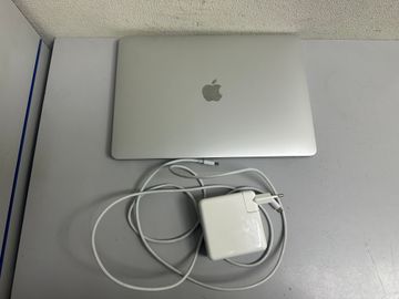 Б/в Ноутбук Apple a2338 macbook pro 13,3" m1 8-gpu/ ram8gb/ ssd256gb/ retina, truetone, touch bar 01-200861959