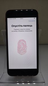 Б/в Мобільний телефон Apple iphone se 2020 64gb 01-200876465