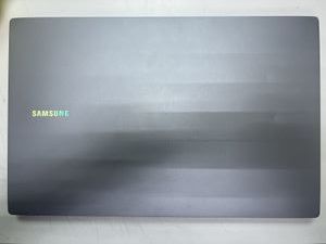 Б/в Ноутбук Samsung 15/core 3 100u s1 ddr5/8gb ddr4/ssd 240 gb/*інтегрована 01-200880251