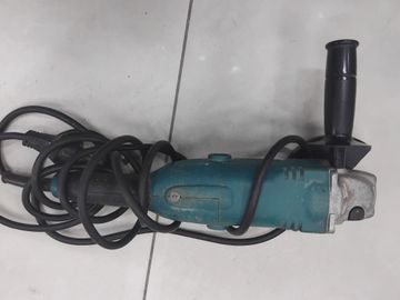 Б/у Угловая шлифмашина Makita ga6021c 01-200883142
