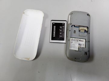 Б/в Мобільний телефон Samsung gt-e1200i 01-200890449