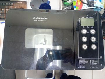 Б/в Хлібопічка Electrolux ebm8000n 01-200896650