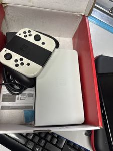 Б/в Ігрова приставка Nintendo switch 01-200898376
