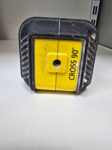 Б/у Лазерный нивелир Stanley stht77502-1 cross 90 01-200905308