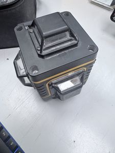 Б/в Лазерний нівелір Hilda 4d 16 ліній 01-200909193