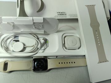 Б/в Смарт-годинник Apple watch series 9 gps 41mm aluminum case 01-200911593