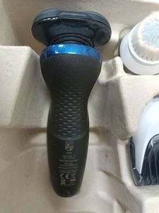 Б/в Електробритва Philips philips series 7000 s7520 01-200911681