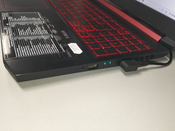 Б/в Ноутбук Acer 15/core i5 9300h ddr4/8gb ddr4/hdd *відсутній/ssd 256 gb/geforce gtx1050 3gb 01-200912140