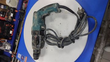 Б/у Перфоратор Makita hr2450 01-200918184