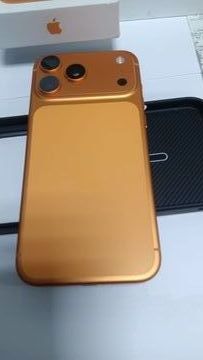 Б/в Мобільний телефон Apple iphone 17 pro max 256gb 01-200920408