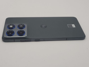 Б/в Мобільний телефон Motorola edge 70 12/512gb 01-200946476