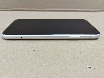 Б/в Мобільний телефон Apple iphone 11 64gb 01-200956942