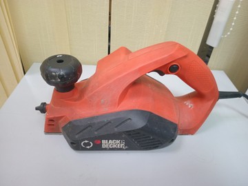 Б/в Електрорубанок Black&Decker kw712 01-200992392