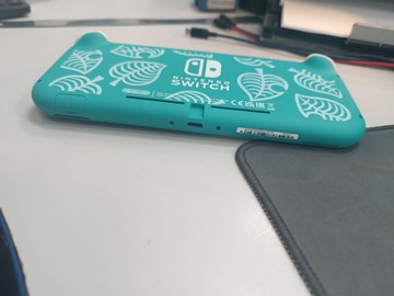 Б/в Ігрова приставка Nintendo switch lite 01-201032342