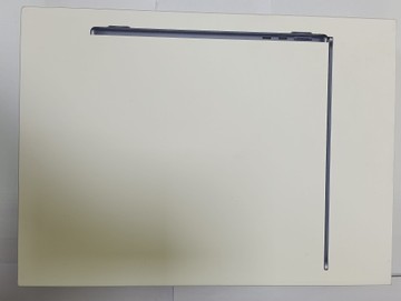 Б/у Ноутбук Apple macbook air 13,6" 2026 apple m5 8 core gpu 16gb 512gb sky 01-201051372