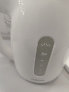 Б/у Электрочайник Philips hd4646 01-201054297