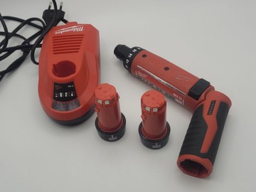Б/в Шурупокрут Milwaukee m4 d-202b 01-201004265