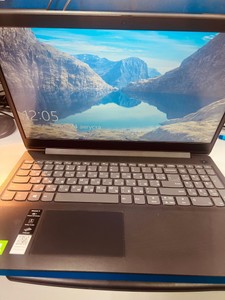 Lenovo 15/pentium 6405u ddr4/8gb ddr4/hdd *відсутній/ssd 256 gb/geforce mx130 2gb