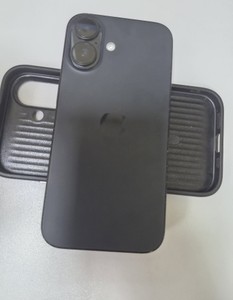 Б/в Мобільний телефон Apple iphone 16 128gb 01-201174367