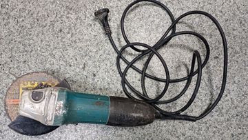 01-200597856: Makita ga5030