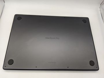 01-200636347: Apple macbook pro 16" late 2023
