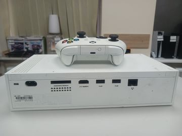 01-200770899: Microsoft xbox series s 512gb