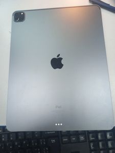 Б/у Планшет Apple ipad pro 12.9 2021 wi-fi 256gb 01-200803141