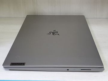 Б/у Ноутбук Lenovo 15/pentium 6405u ddr4/4gb ddr4/hdd *відсутній/ssd 128 gb/geforce mx130 2gb 01-200808993