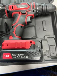 Б/у Шуруповерт Vitals au 18/2kp qc 01-200840409