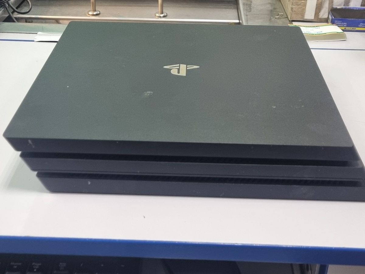 playstation 4 pro 1tb