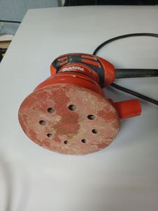 Б/в Шліфмашина вібро Makita m9204 01-200854099