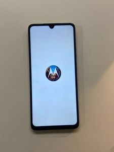 Б/в Мобільний телефон Motorola moto g06 4g 4/256gb 01-200855194