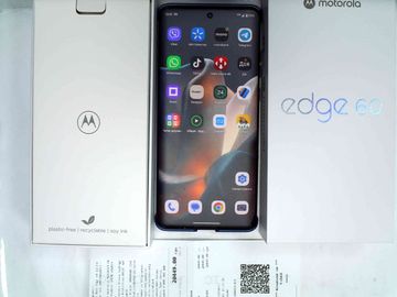 Б/в Мобільний телефон Motorola moto edge 60 pro 12/512gb 01-200862856