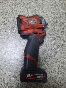 Б/у Гайковерт Milwaukee fuel m12 3/8in drive impact wrench 1x6ah/ 1х2ah/ m12fiw38622x 01-200872725